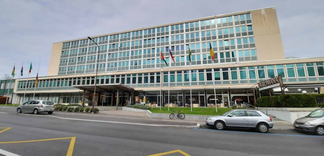 Genf (1) Das Gebäude, in dem sich das Hotel befindet.